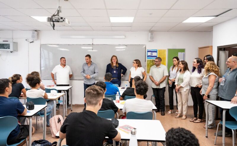 ביקור בגמנסיה גן נחום, צילום דוברות העירייה