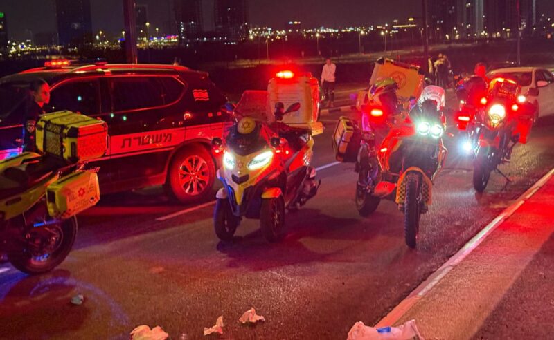 צעירה נהרגה מפגיעת אופנוע בראשון לציון, צילום מד"א